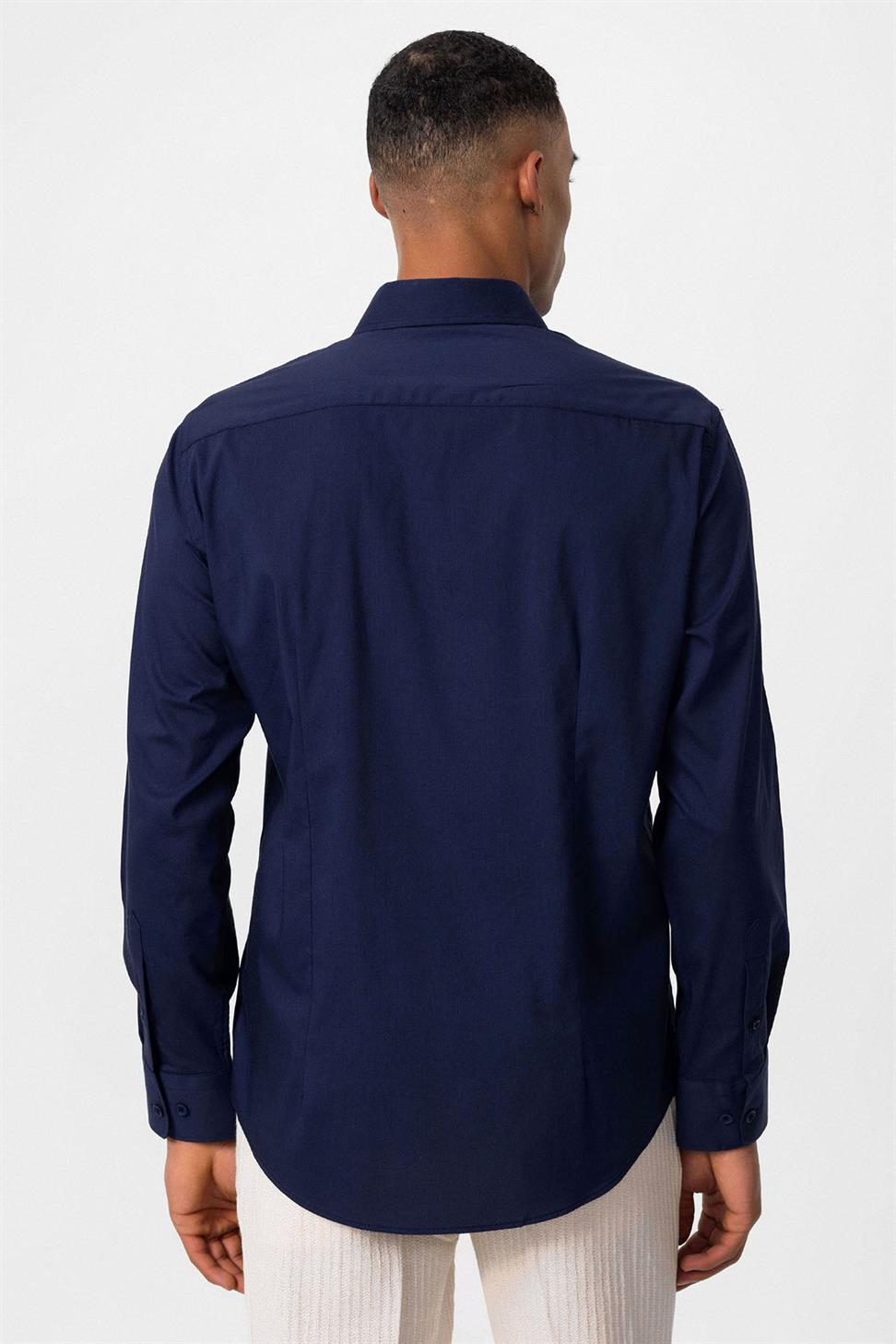 قميص رجالي كلاسيكي بقصة ضيقة كلاسيكية