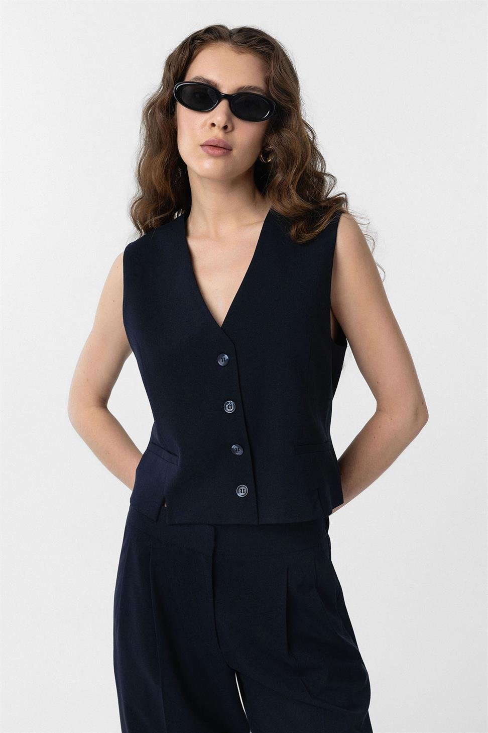 Antioch Lacivert Yırtmaçlı Kadın Yelek