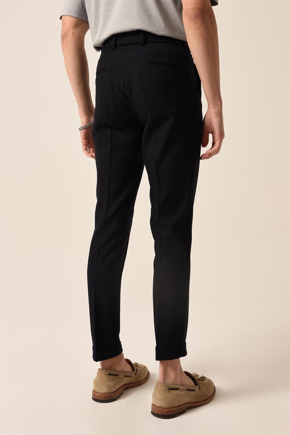 بنطلون مطوي بحزام عالي الخصر