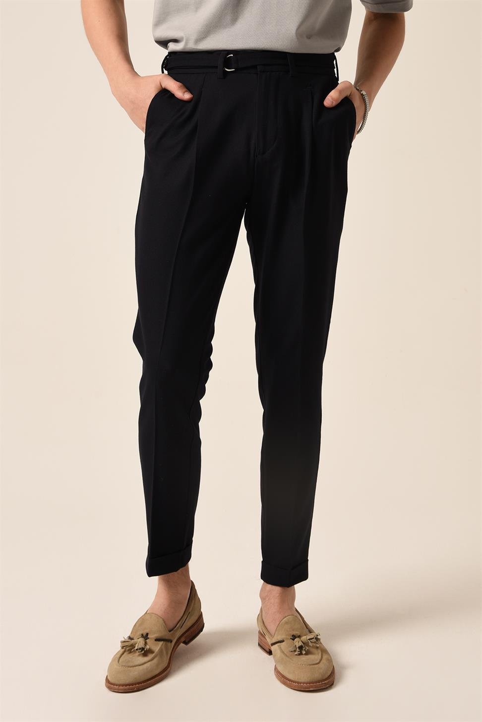 بنطلون مطوي بحزام عالي الخصر