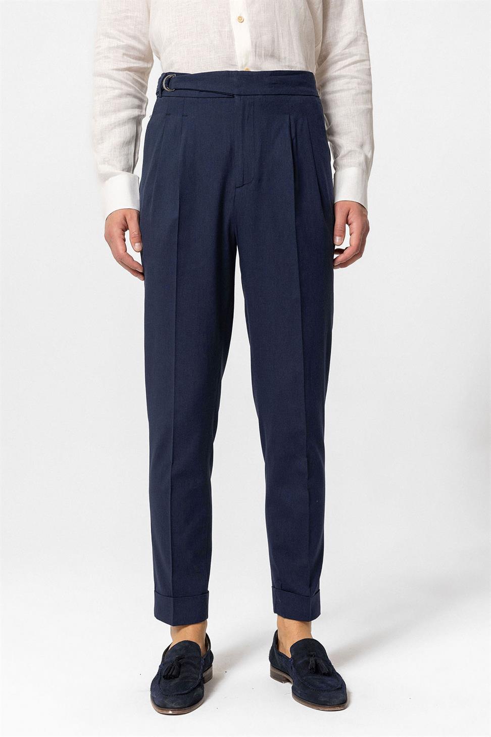 بنطلون رجالي عالي الخصر من مزيج الكتان مطوي