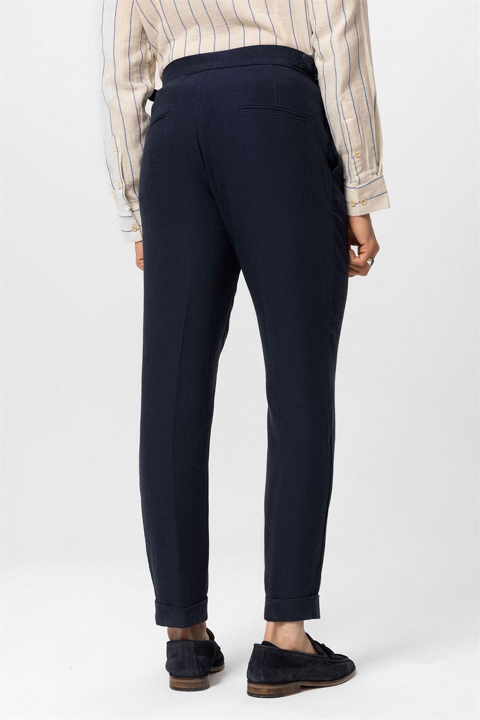 بنطلون رجالي بخصر عالٍ من مزيج الكتان والساقين