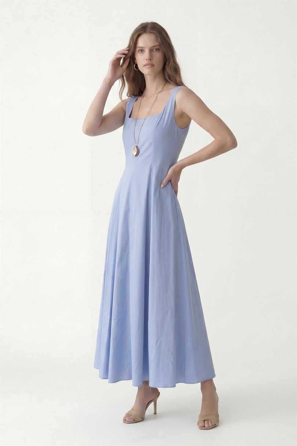 فستان نسائي من البوبلين بأكمام