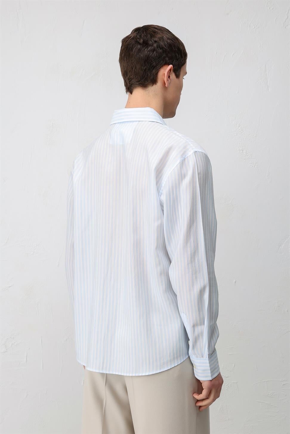 قميص رجالي مريح بخطوط من مزيج ليوسيل