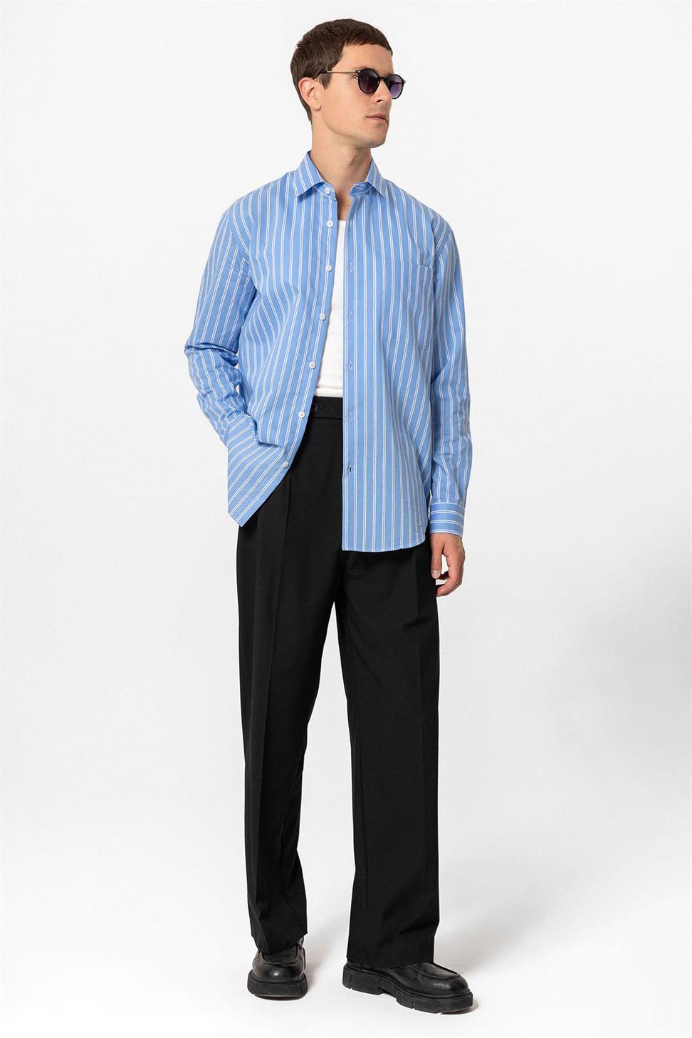 قميص رجالي بأكمام طويلة مخططة ذات أكمام طويلة عادية