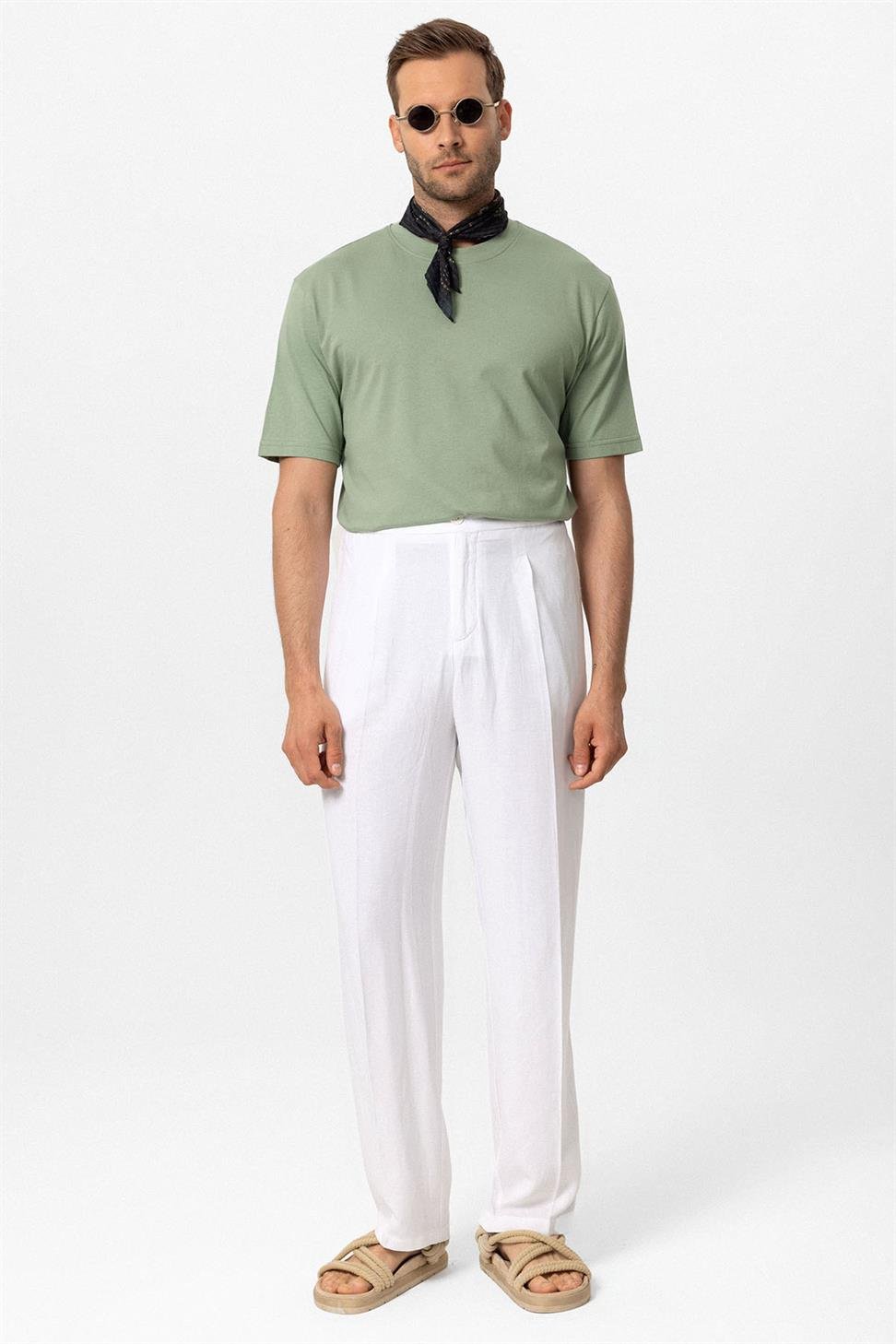 طاقم الرقبة الأساسية تي شيرت