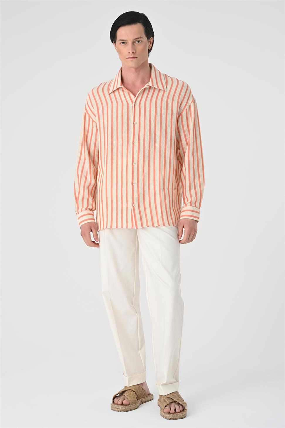 قميص رجالي مخطط كبير الحجم