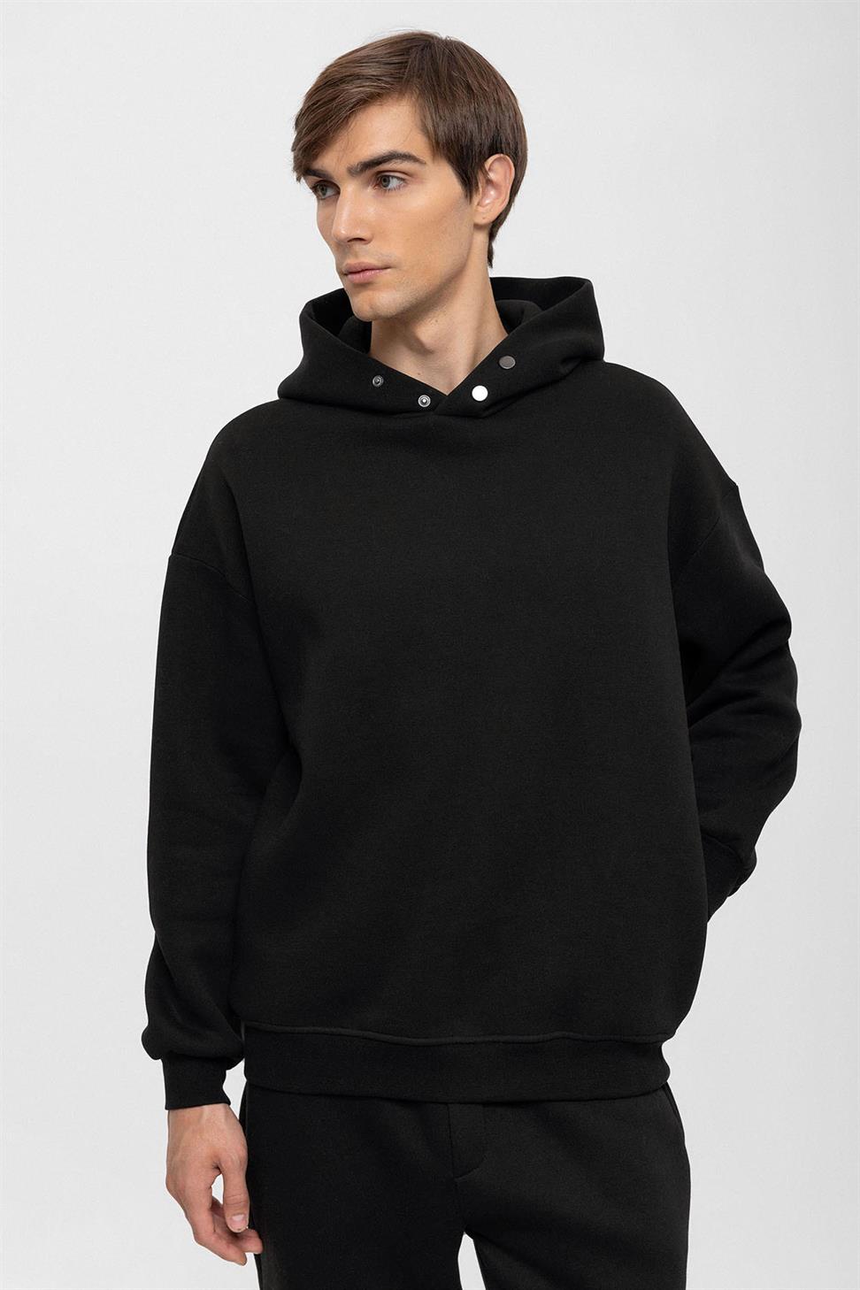 سترة رجالية بغطاء للرأس مقاس كبير