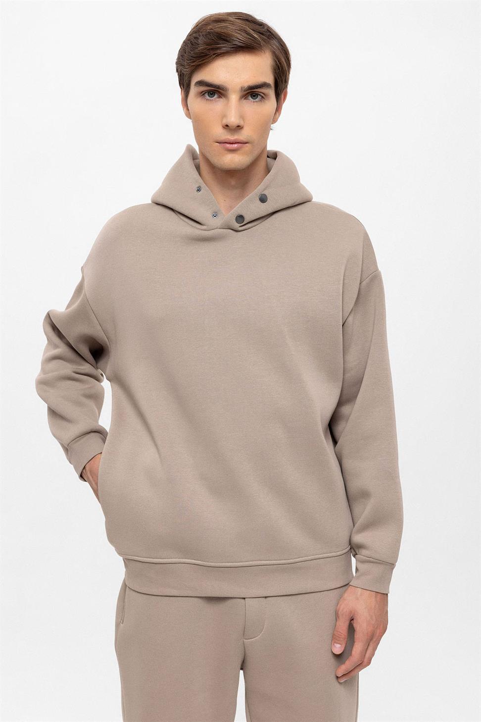 سترة رجالية بغطاء للرأس مقاس كبير