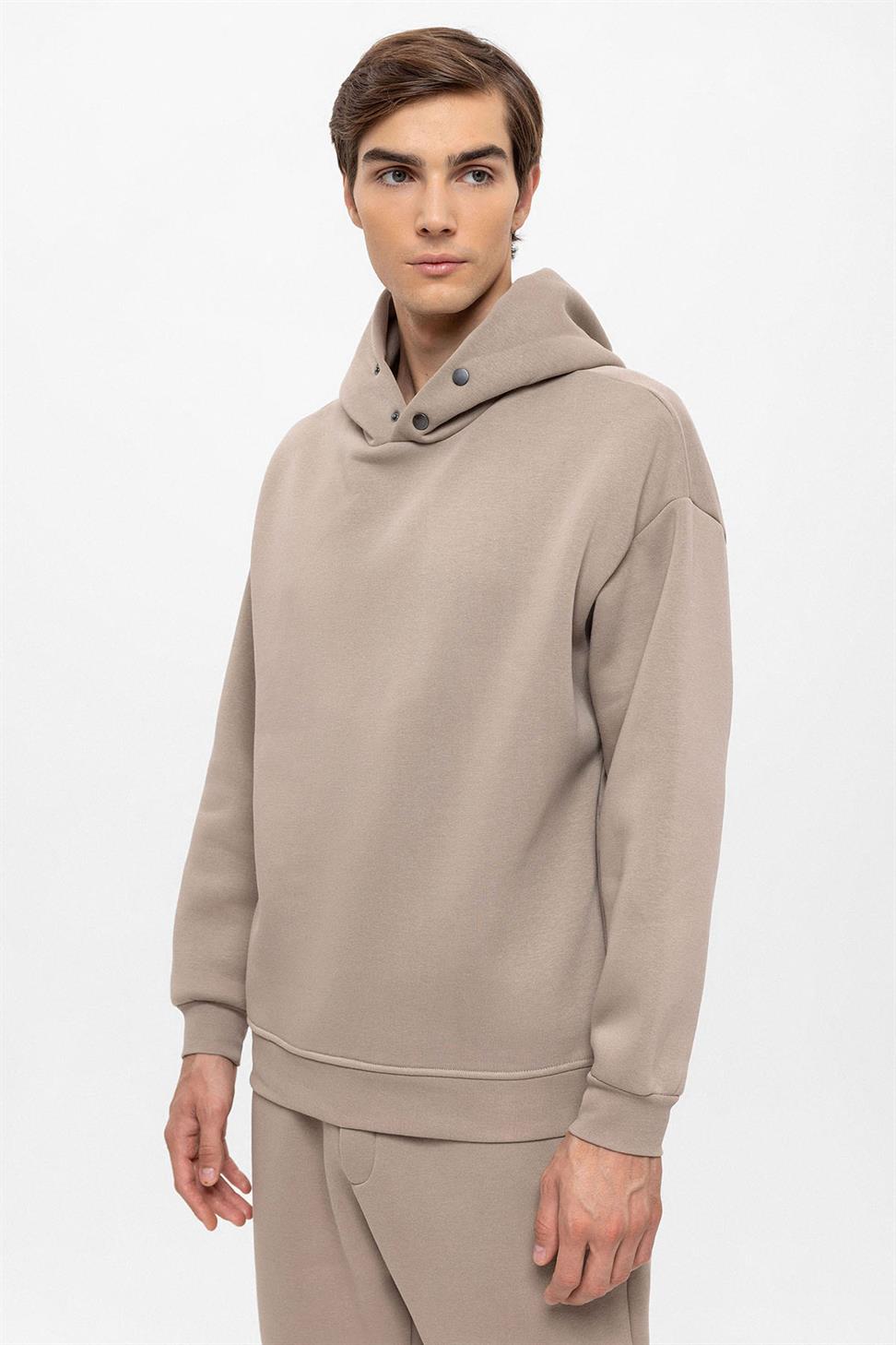 سترة رجالية بغطاء للرأس مقاس كبير