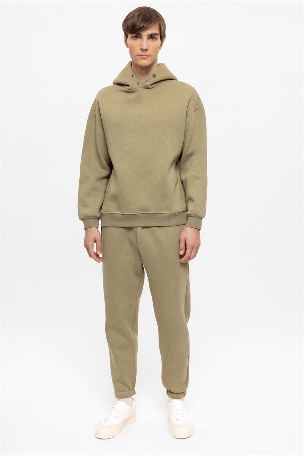 سترة رجالية بغطاء للرأس مقاس كبير