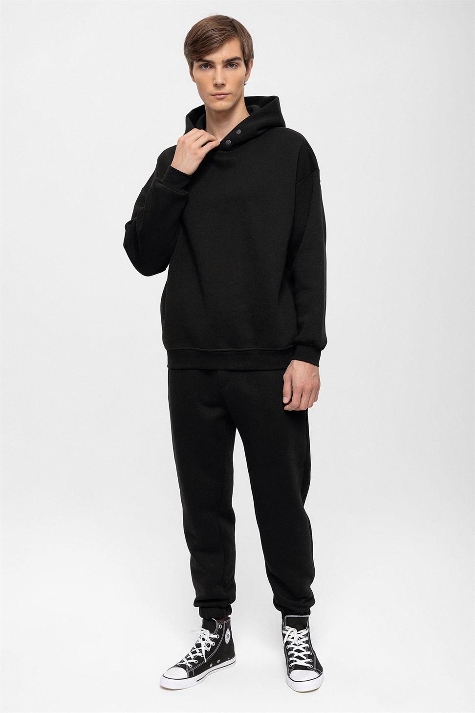 سترة رجالية بغطاء للرأس مقاس كبير