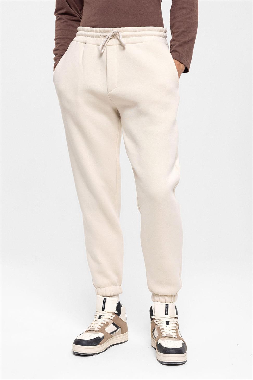 بدلة رياضية للرجال بأرجل مرنة