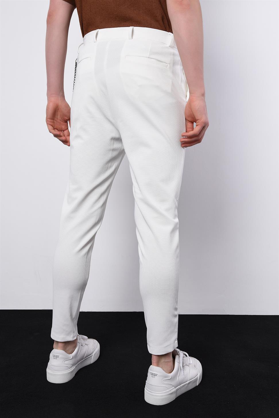 بنطلون بأرجل بسحاب وإكسسوارات