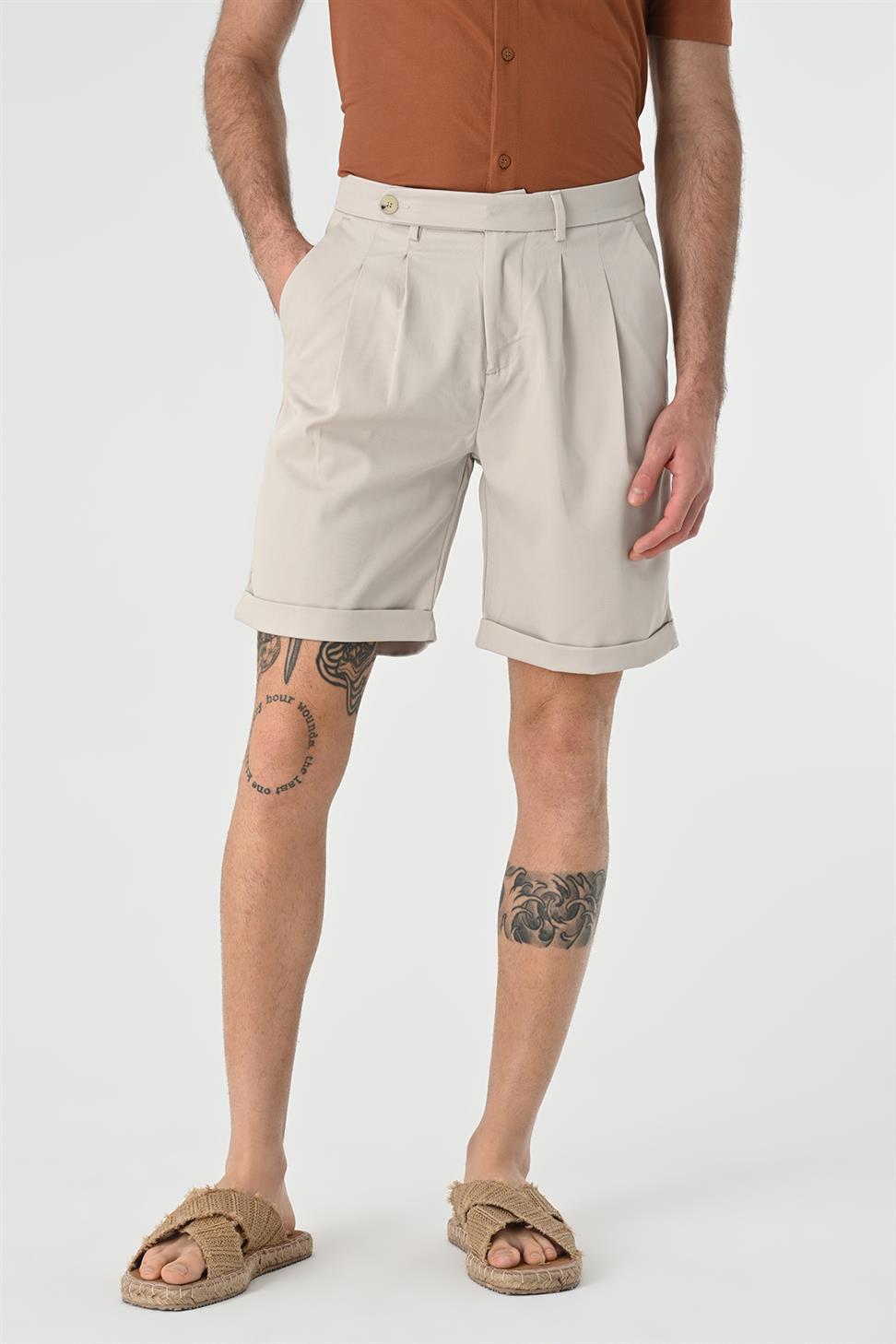 شورت رجالي مطوي