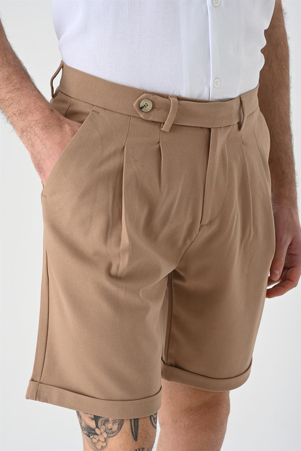 شورت رجالي مطوي