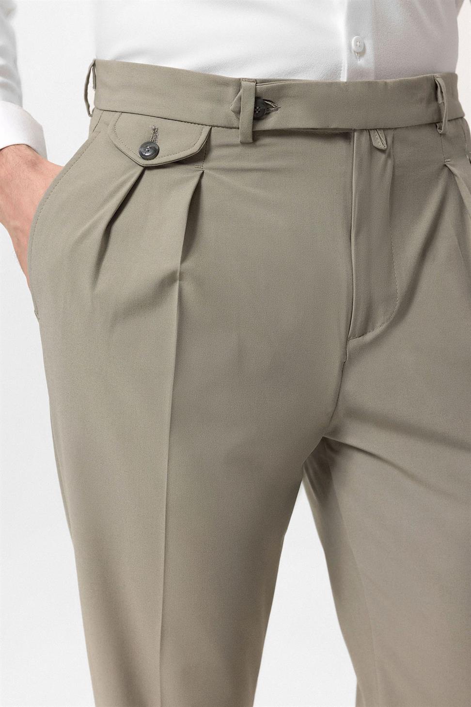 مطوي السراويل عالية الخصر للرجال