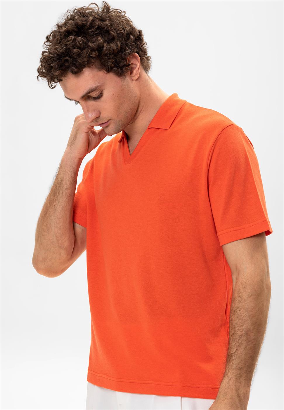 تي شيرت بولو V ياكا إركيك