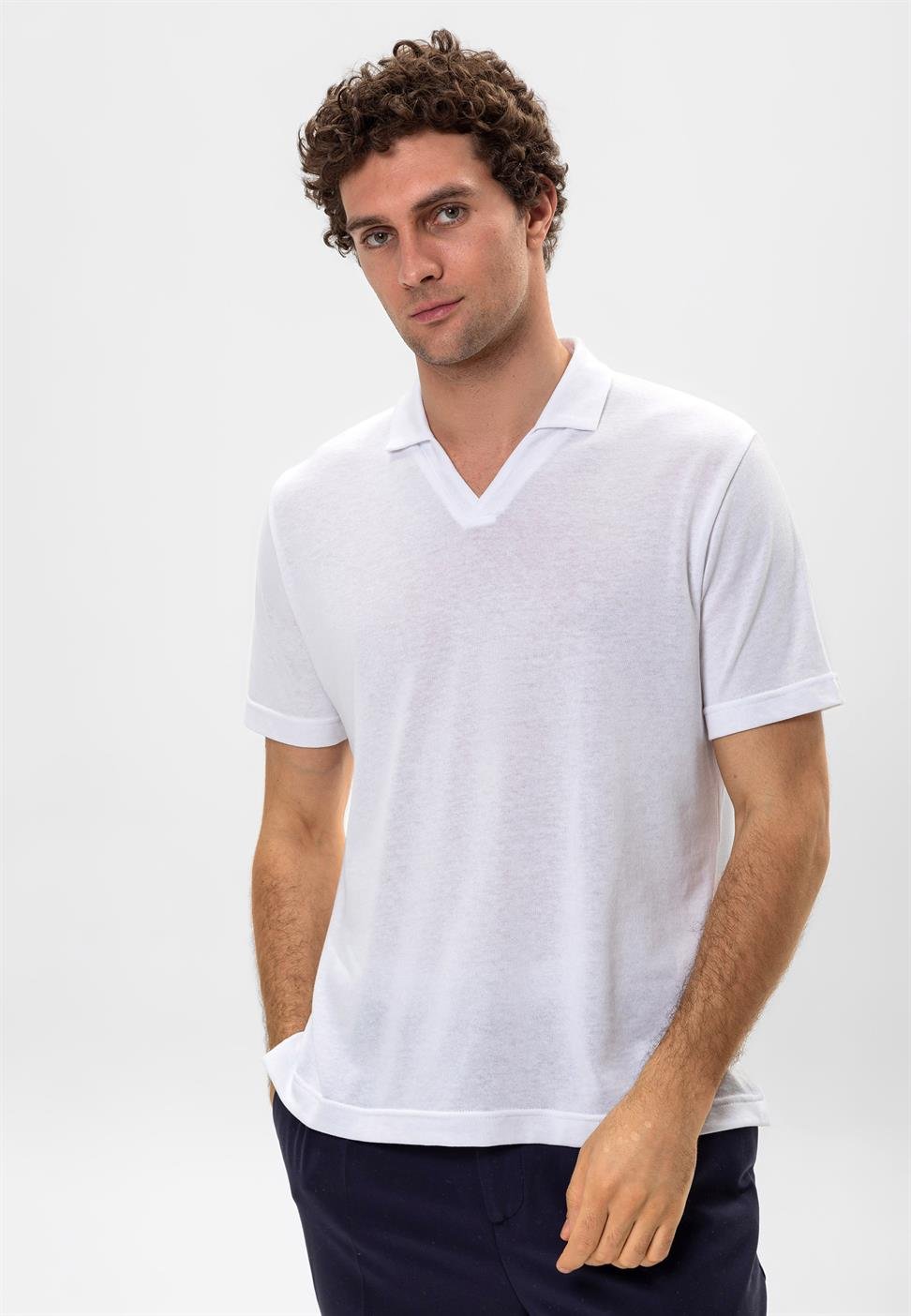 تي شيرت بولو V ياكا إركيك