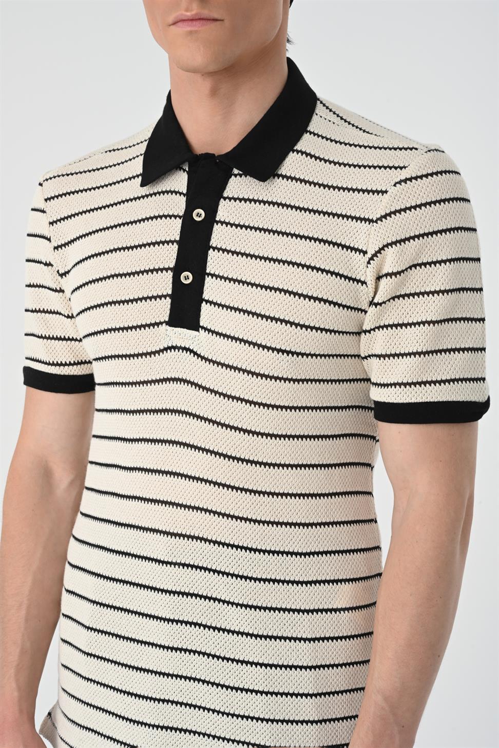 تي شيرت رجالي مخطط بياقة بولو