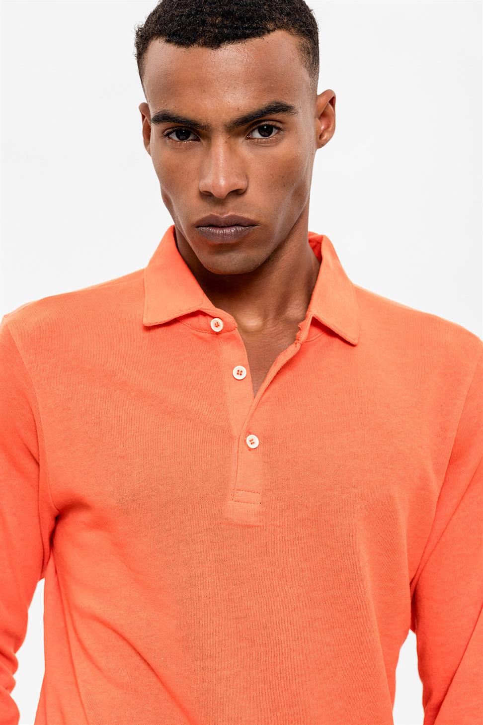 سترة بولو بياقة طويلة الأكمام للرجال