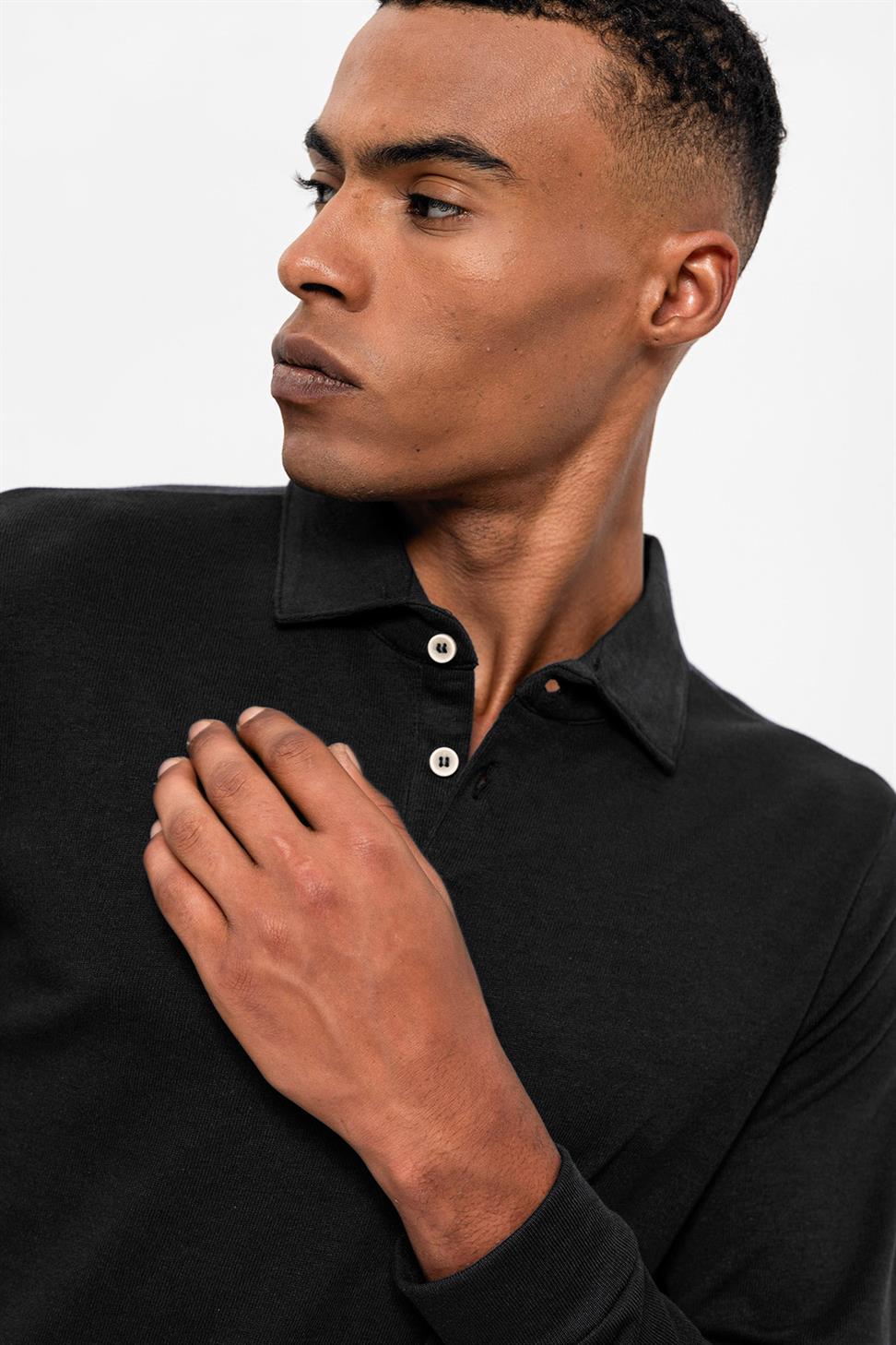 سترة بولو بياقة طويلة الأكمام للرجال