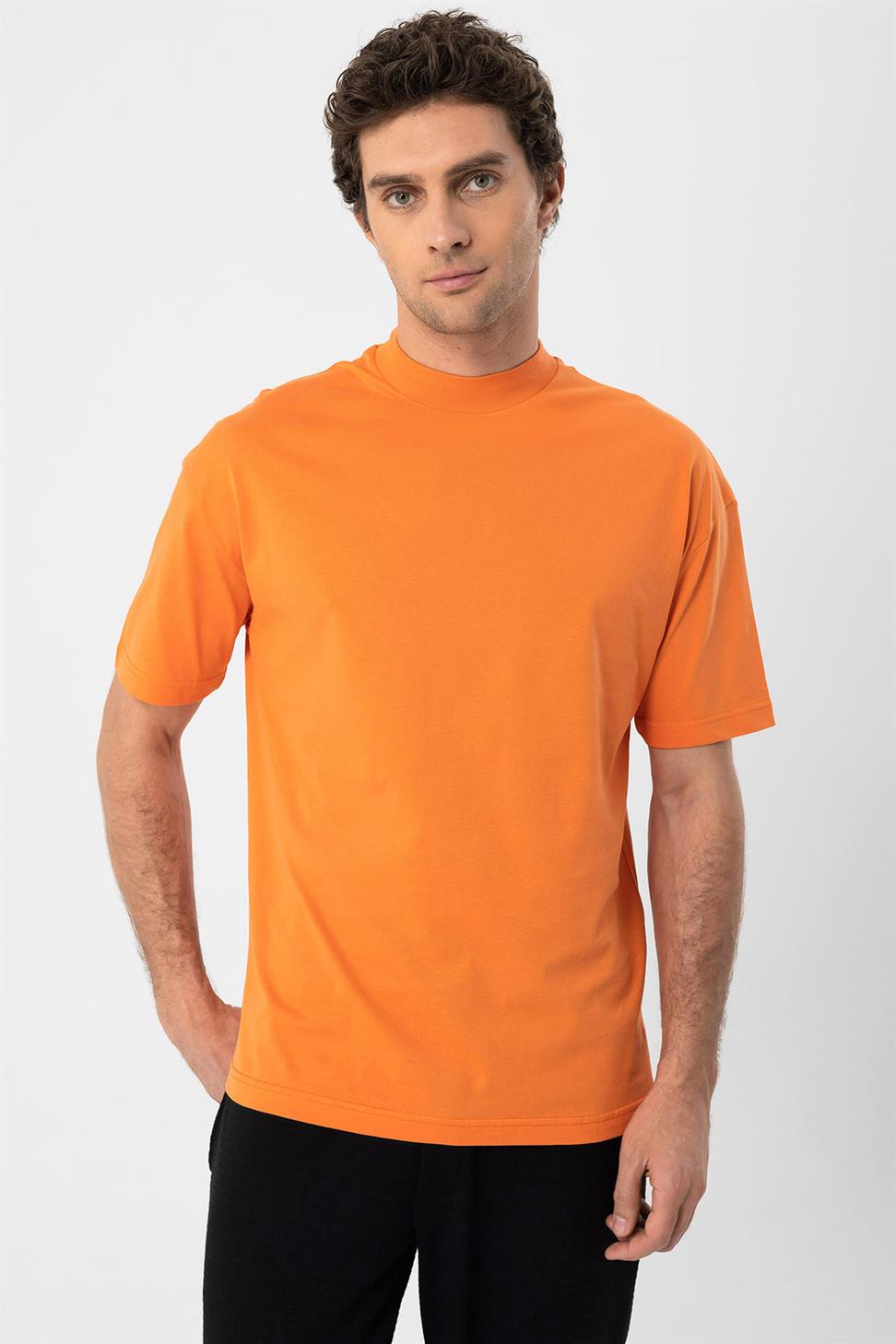 تي شيرت رجالي أساسي مريح