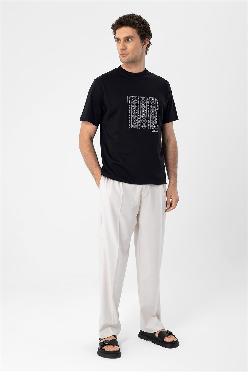 تي شيرت منقوش بنمط مريح للرجال