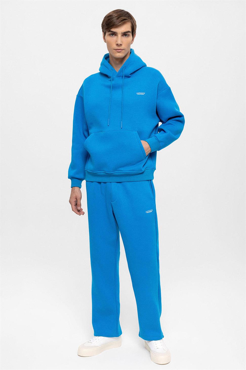 طقم بدلة رياضية رجالية بطبعة أنطاكية بقصة عادية