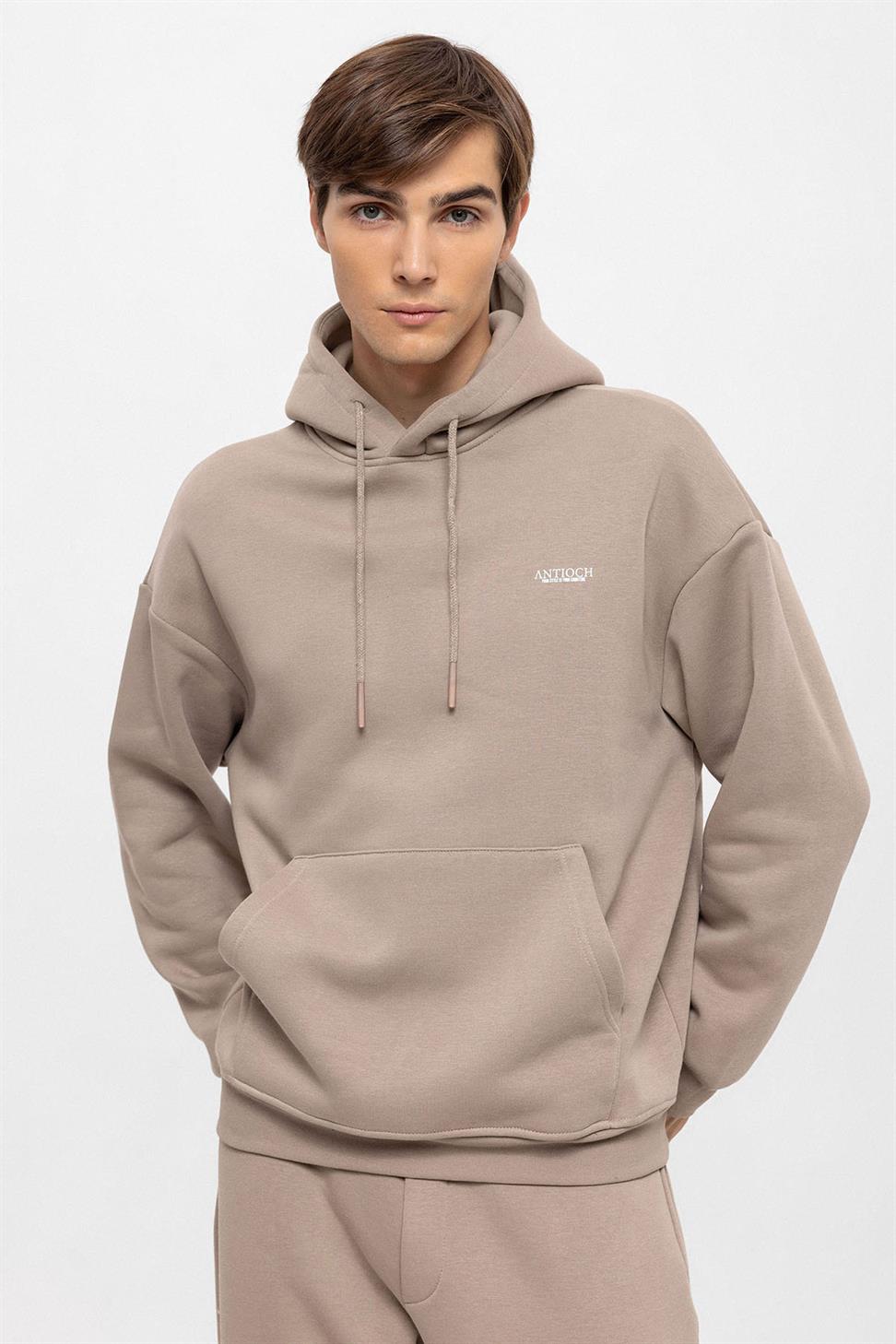 طقم بدلة رياضية رجالية بطبعة أنطاكية بقصة عادية