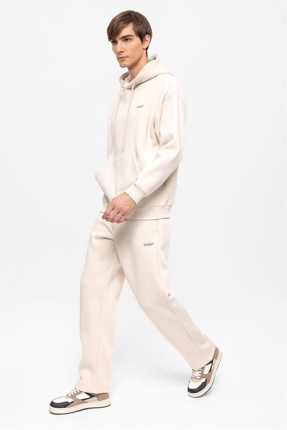 طقم بدلة رياضية رجالية بطبعة أنطاكية بقصة عادية