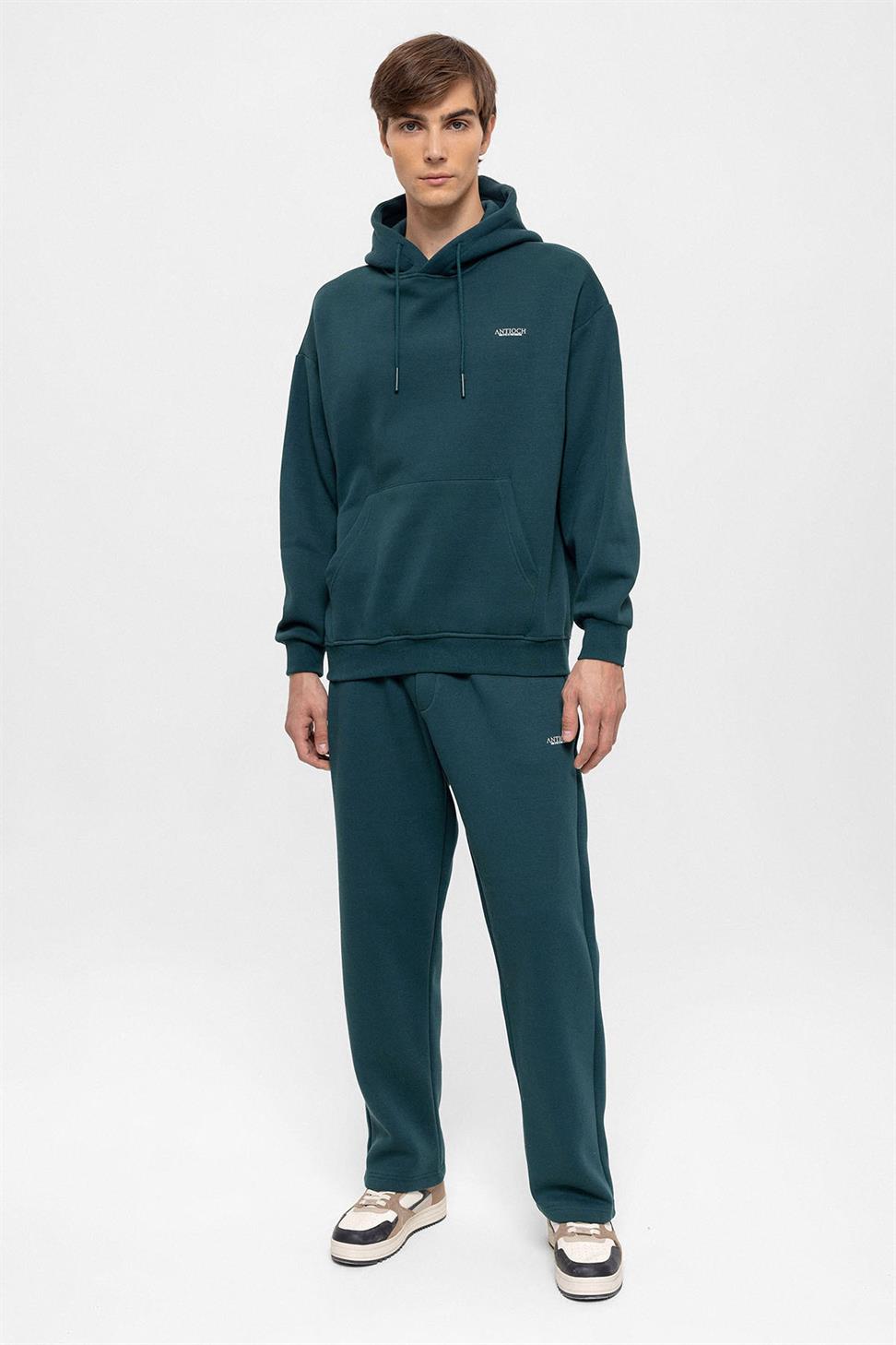 طقم بدلة رياضية رجالية بطبعة أنطاكية بقصة عادية