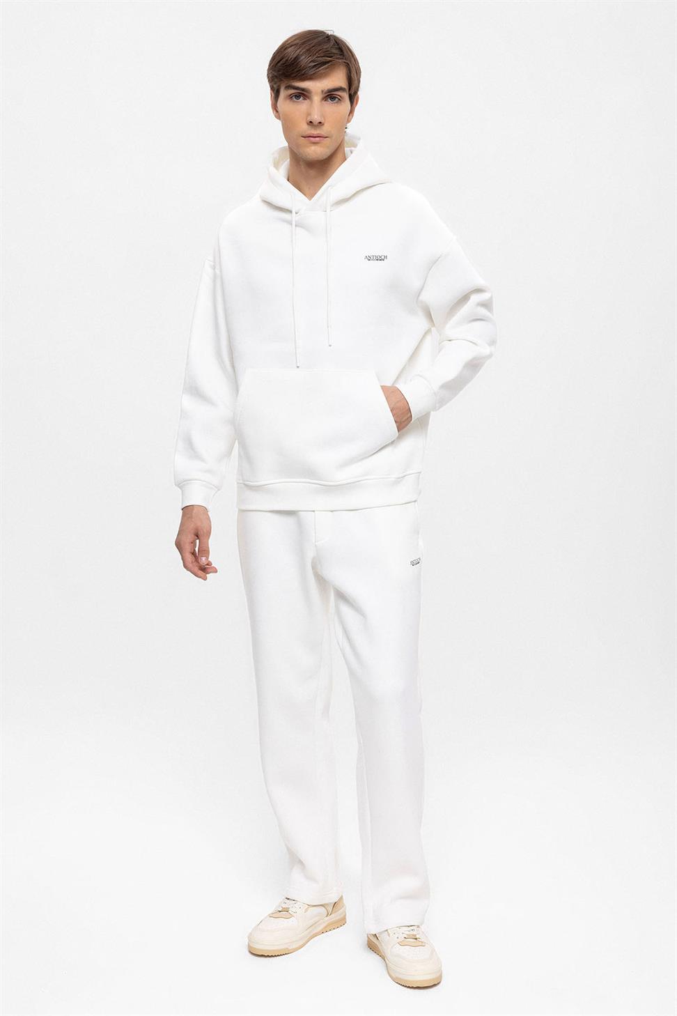 طقم بدلة رياضية رجالية بطبعة أنطاكية بقصة عادية