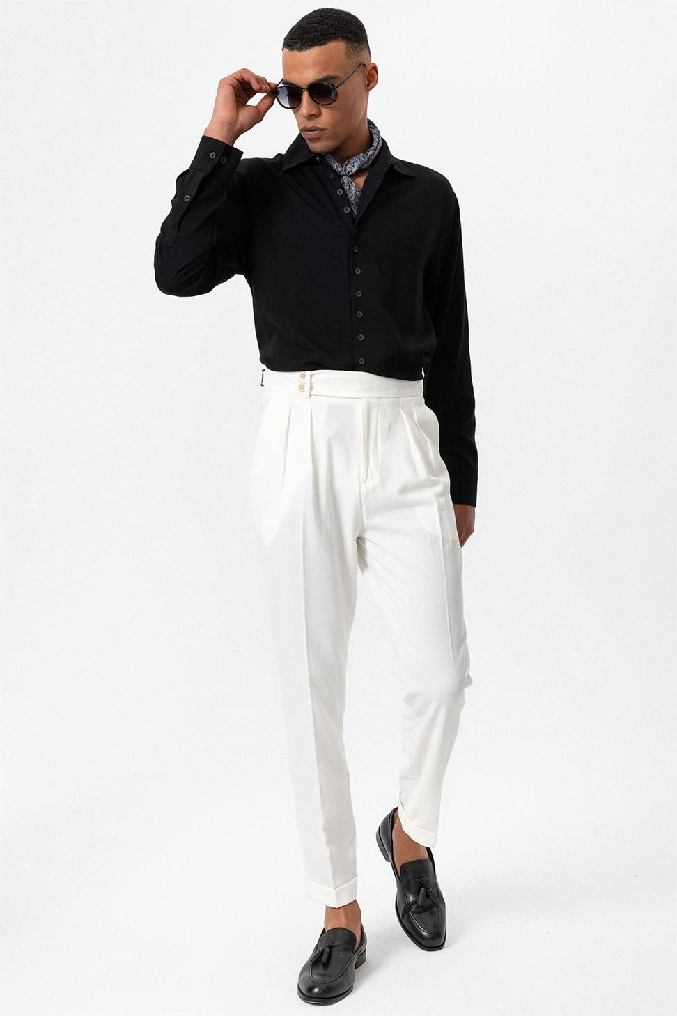 قميص رجالي ذو ياقة مفتوحة بقصة عادية