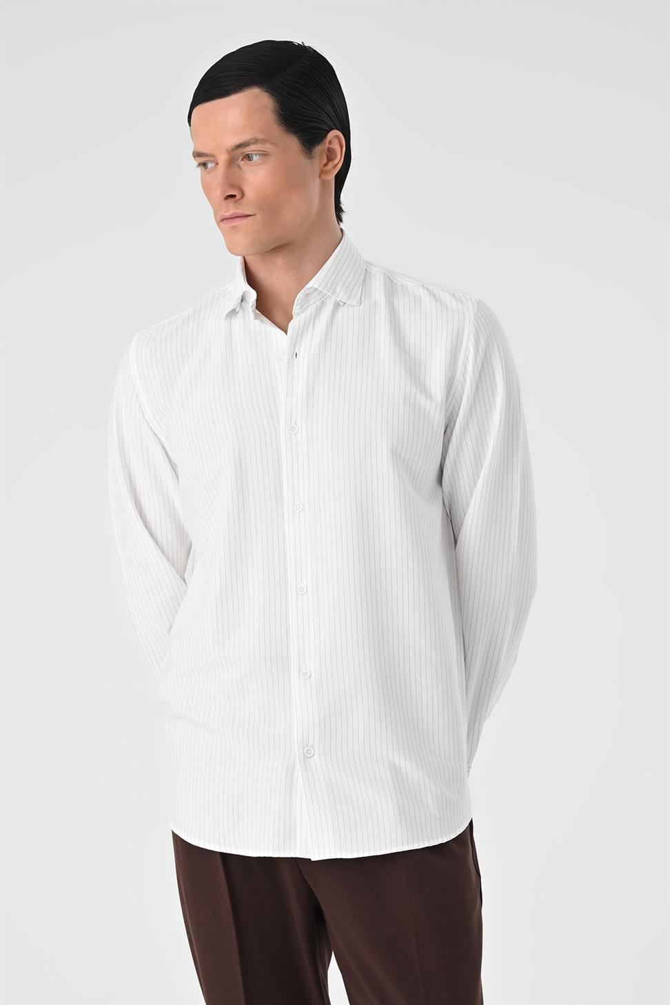 قميص رجالي مخطط بقصة عادية