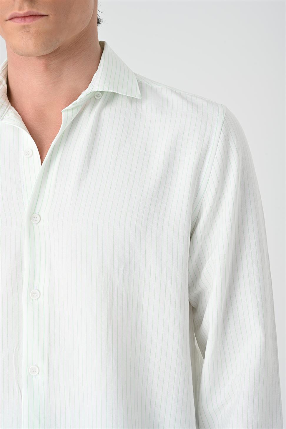 قميص رجالي مخطط بقصة عادية