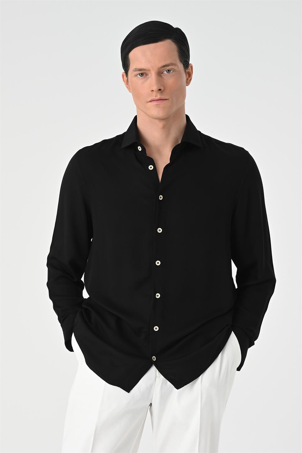 قميص رجالي بقصة عادية