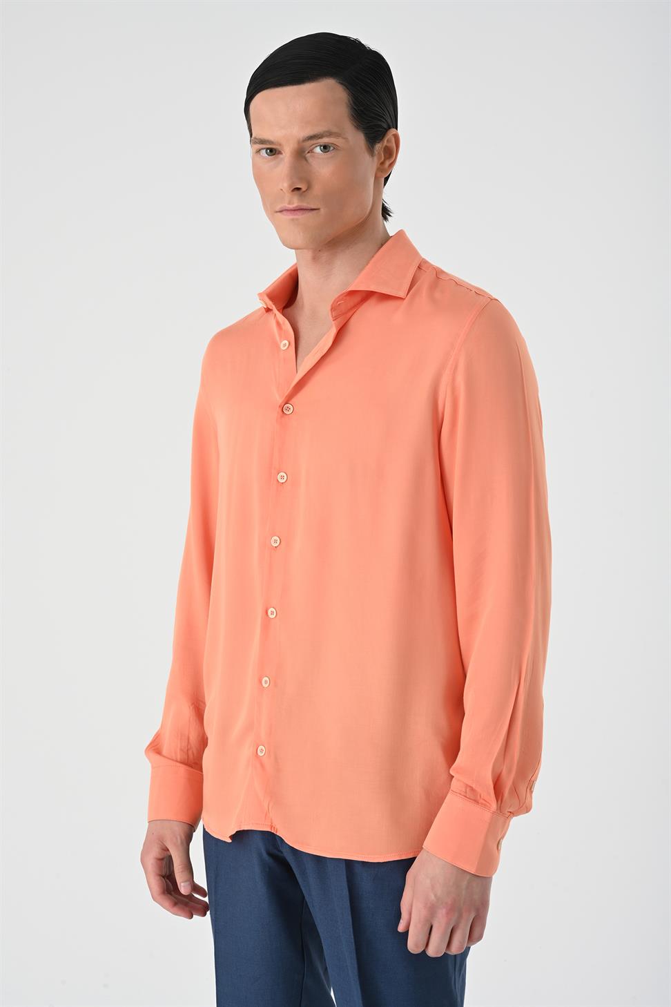 قميص رجالي بقصة عادية