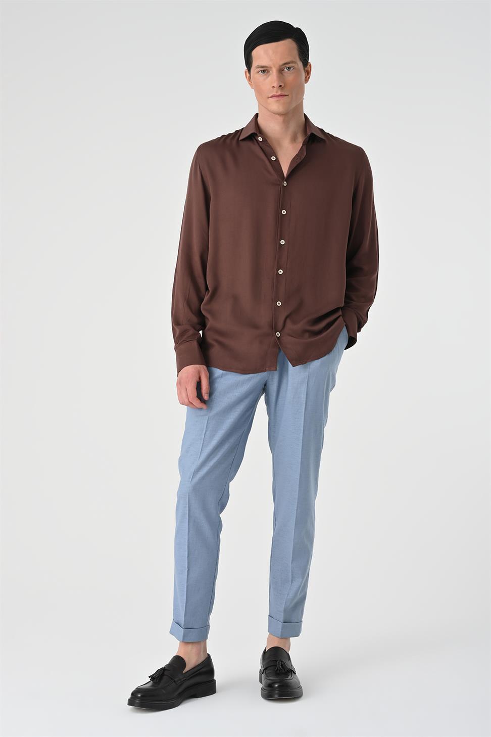 قميص رجالي بقصة عادية