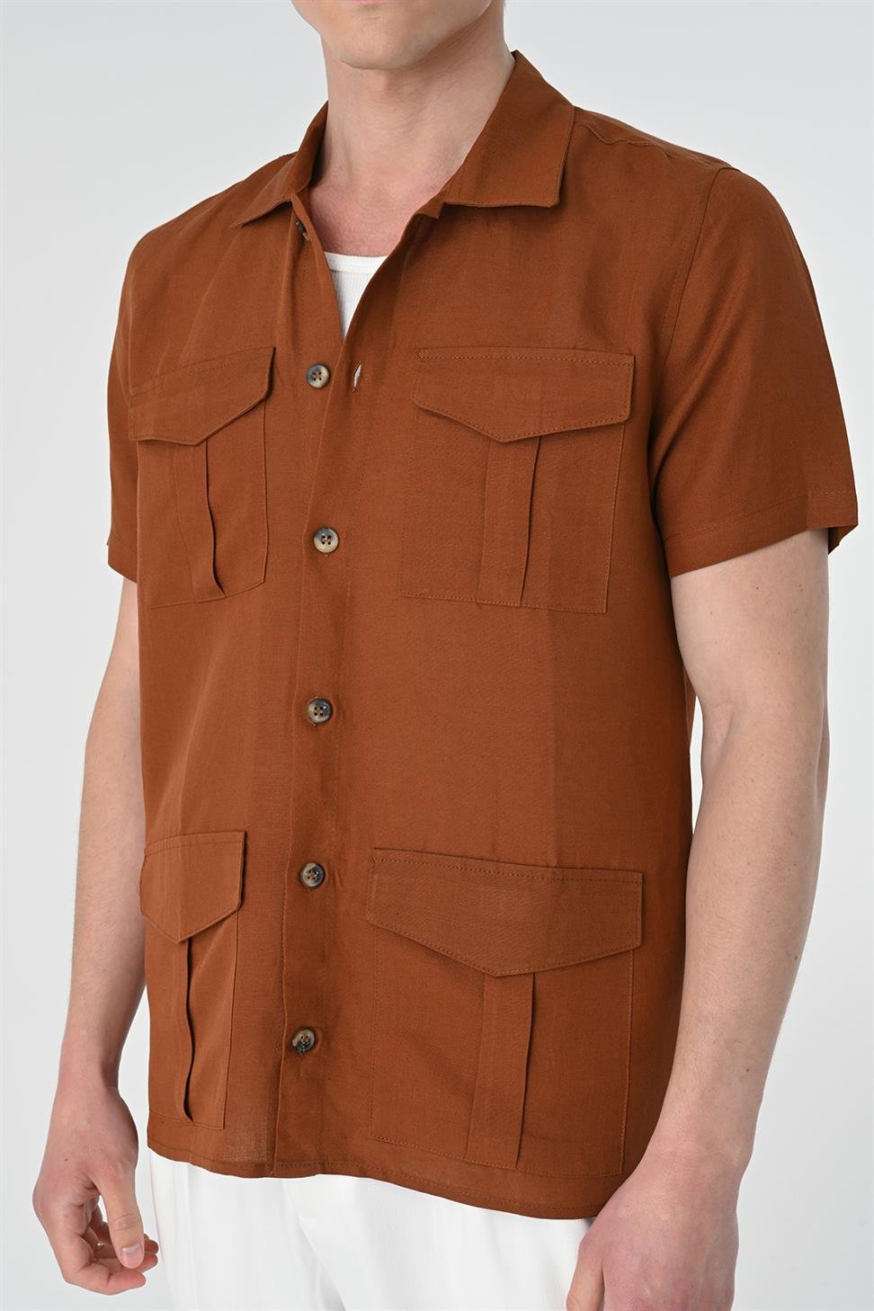 قميص سفاري للرجال بقصة عادية