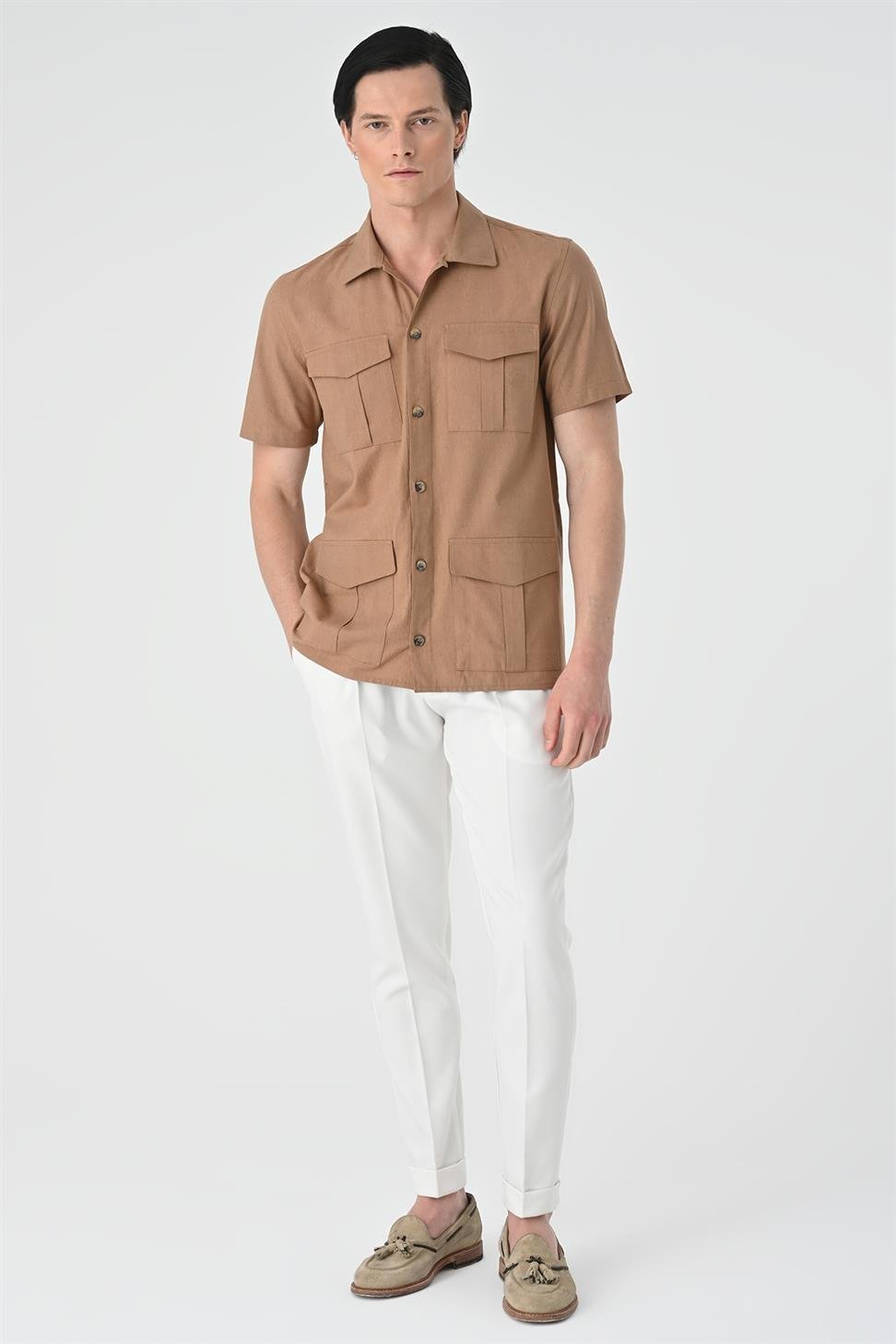 قميص سفاري للرجال بقصة عادية