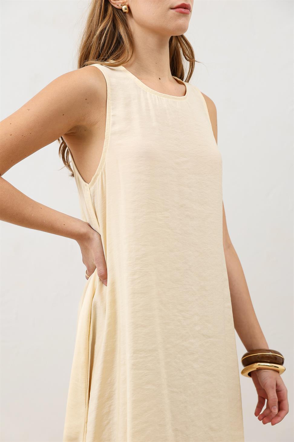 فستان ميدي برقبة حبال ملفوفة