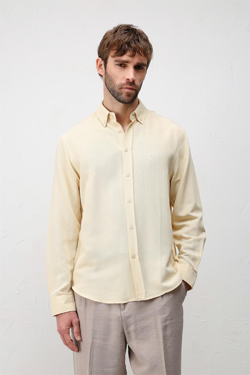 Relaxed Fit Mens Shirt with Linen Blend