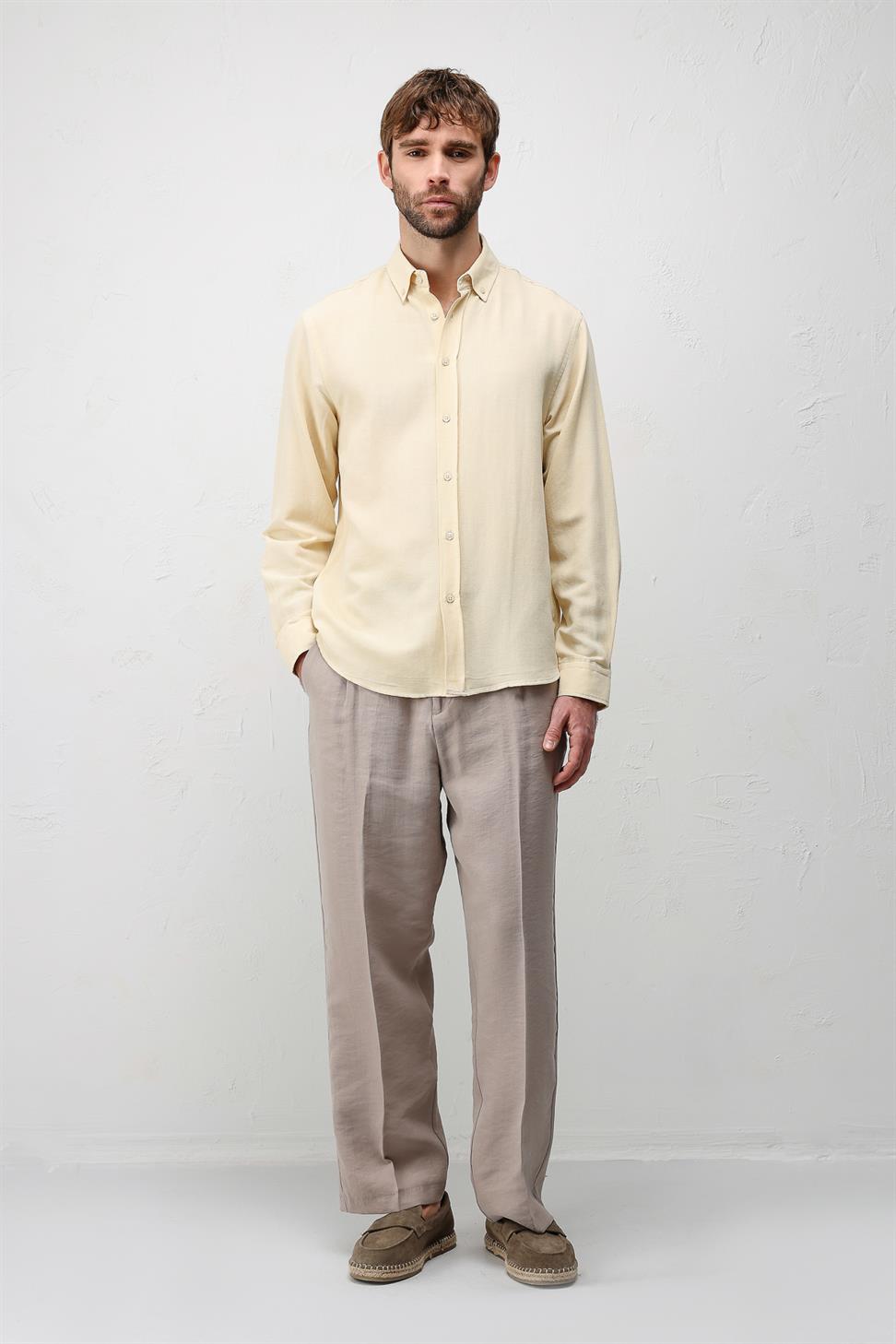 Relaxed Fit Mens Shirt with Linen Blend