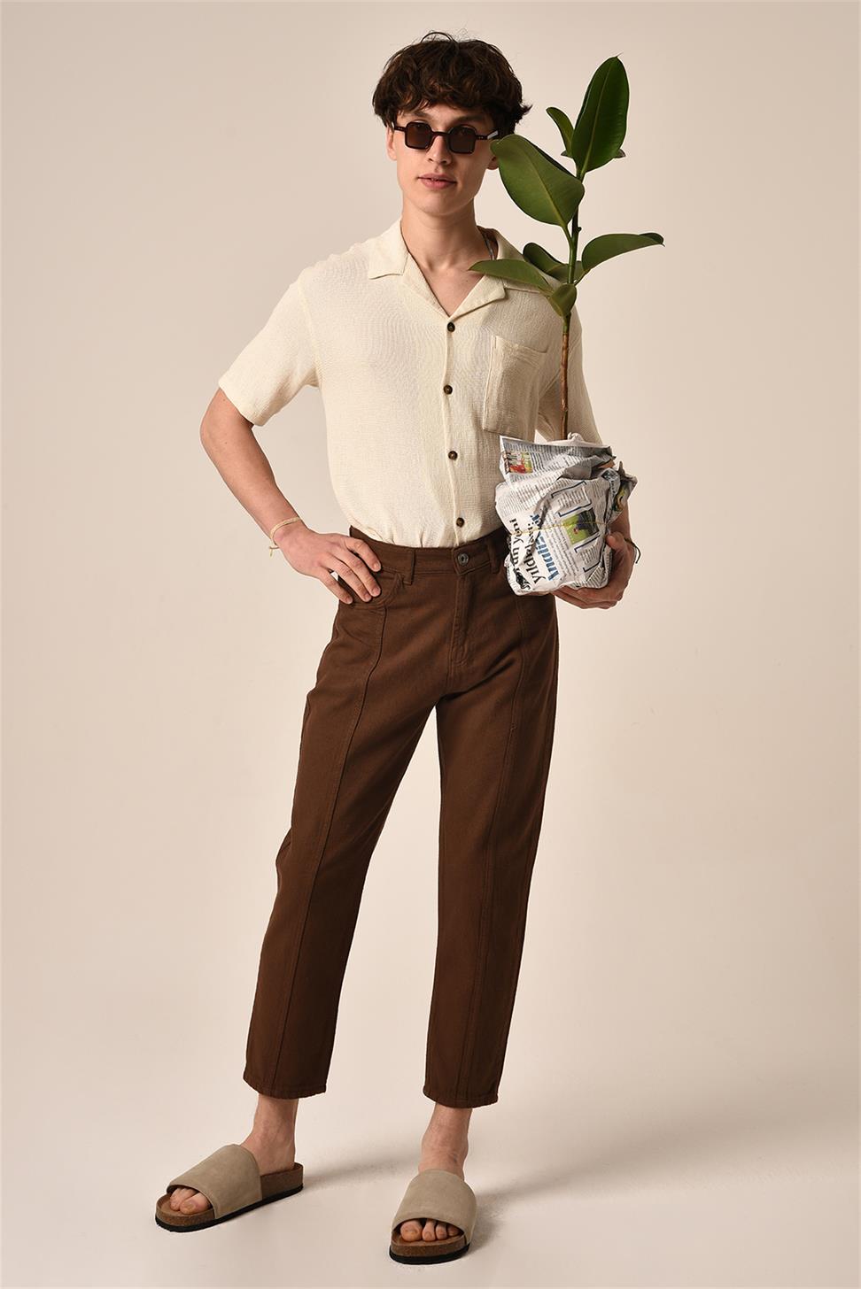 بنطال مخطط مفصل