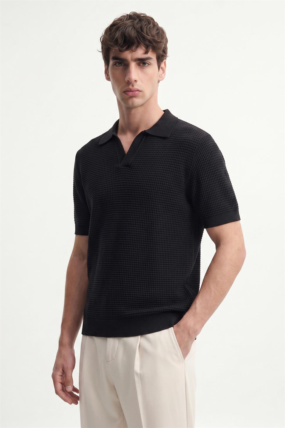 تي شيرت رجالي بياقة بولو مزخرفة