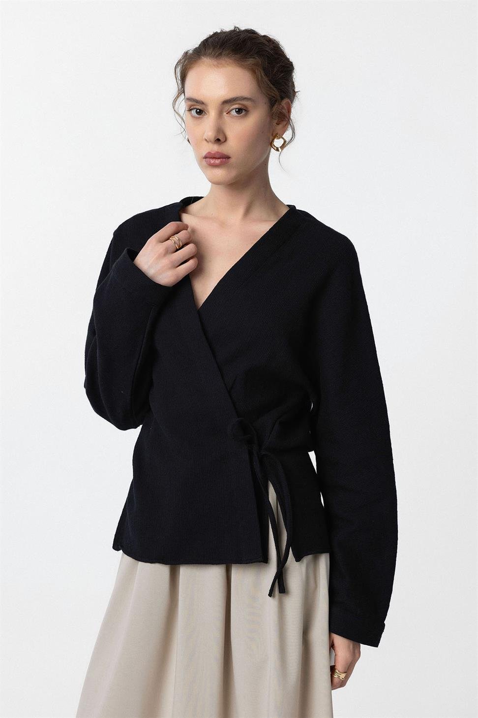 Antioch Siyah Bağlamalı Kimono Kadın Gömlek