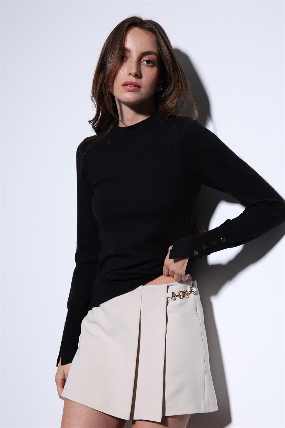 سترة نسائية أساسية محبوكة