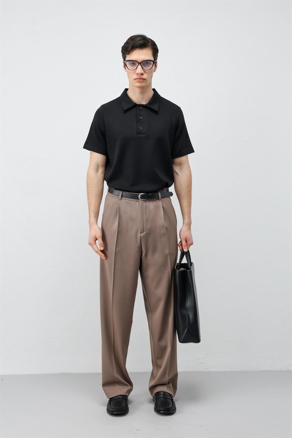 تي شيرت رجالي بياقة بولو بسيطة