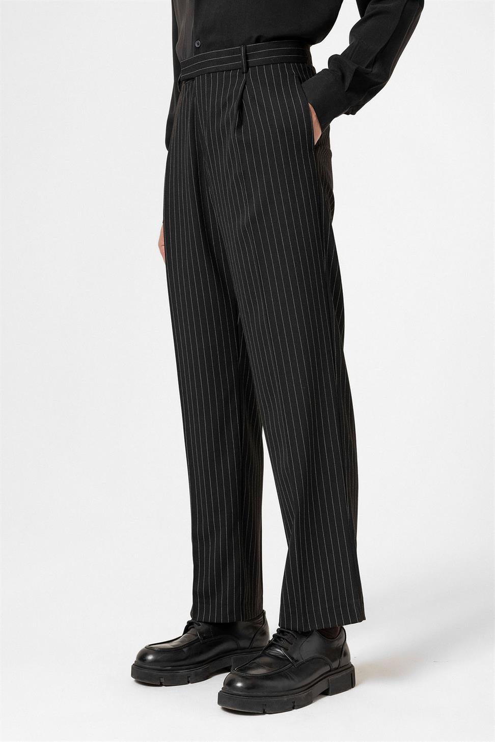 Antioch Siyah Çizgili Relaxed Fit Erkek Pantolon